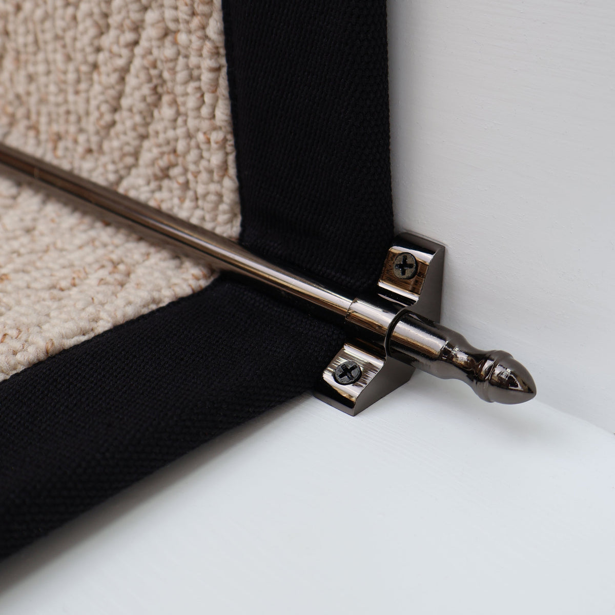 Cavalier Black Nickel Stair Rod